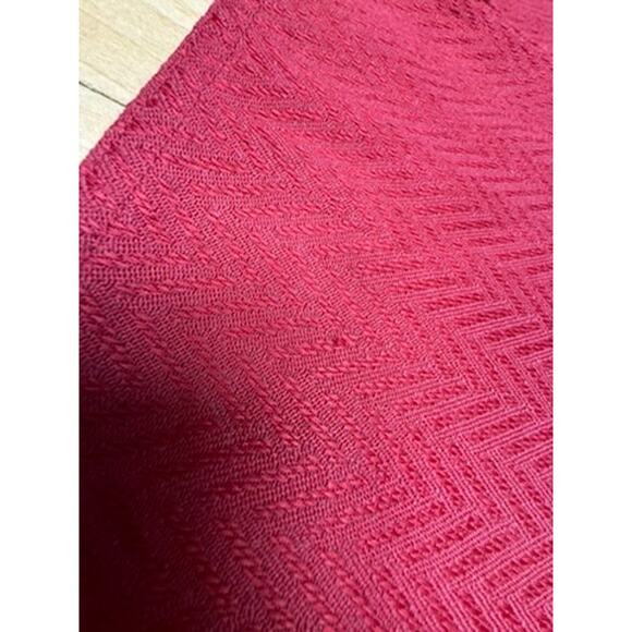 "Lauren Ralph Lauren" Set of 7 Fabric Red/Burgundy Napkins 19" x 20" Washed - Picture 6 of 7